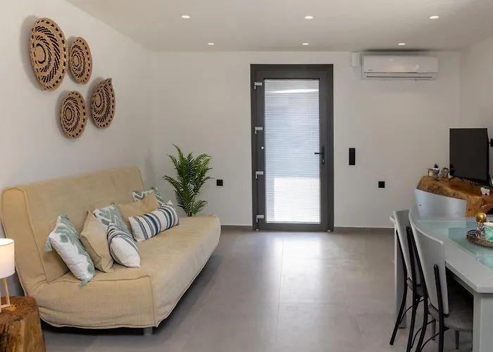 Raffar Luxury Chora Ii 公寓 *