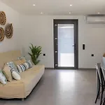 Raffar Luxury Chora Ii Apartment *